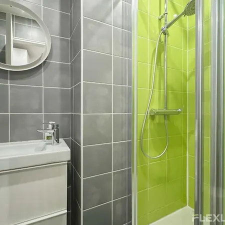 Flexliving - Whole Flat - Bonnet Apartment